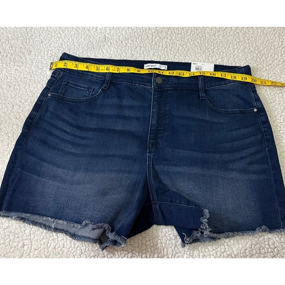 NWT Nine West Blue Jean Shorts High-Waisted Distressed - Picture 9 of 10
